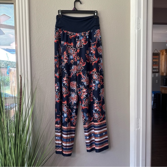 B2/2 New directions floral Flowy Pull on pant size size large - Picture 1 of 7
